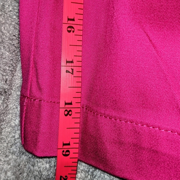St. John's Bay Secretly Slender Mid Rise Plus Capris Pink Size 24W NWT - Picture 8 of 11